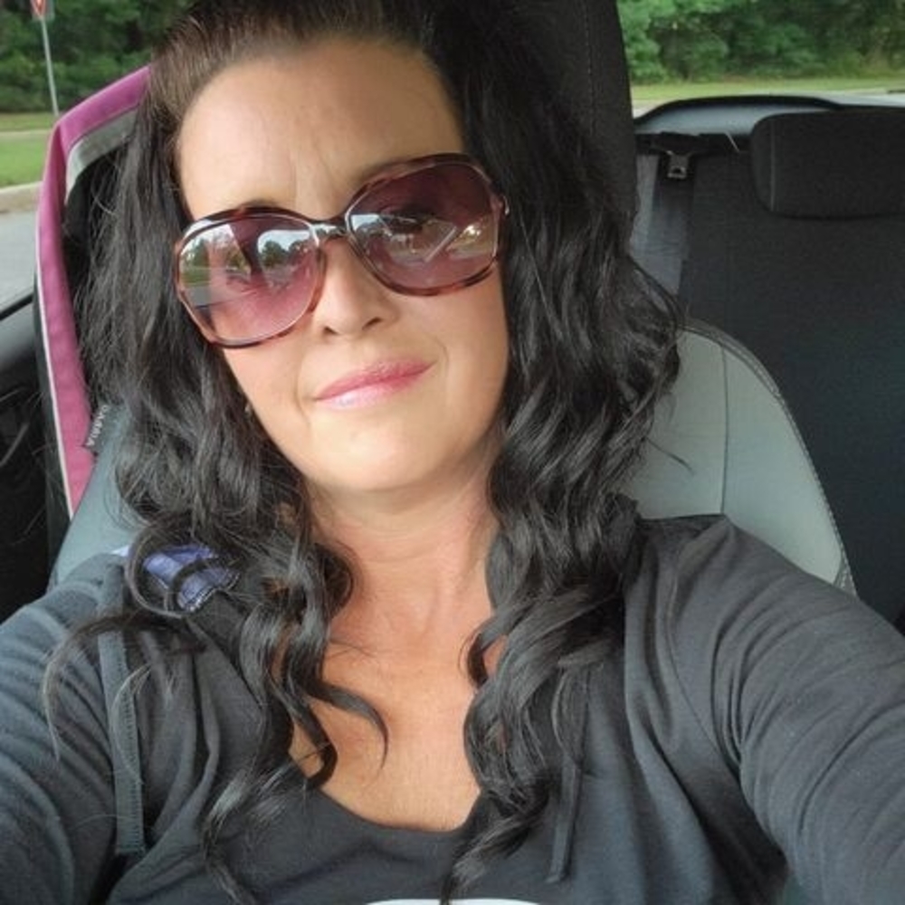 Meet your Posher, Melissa ann